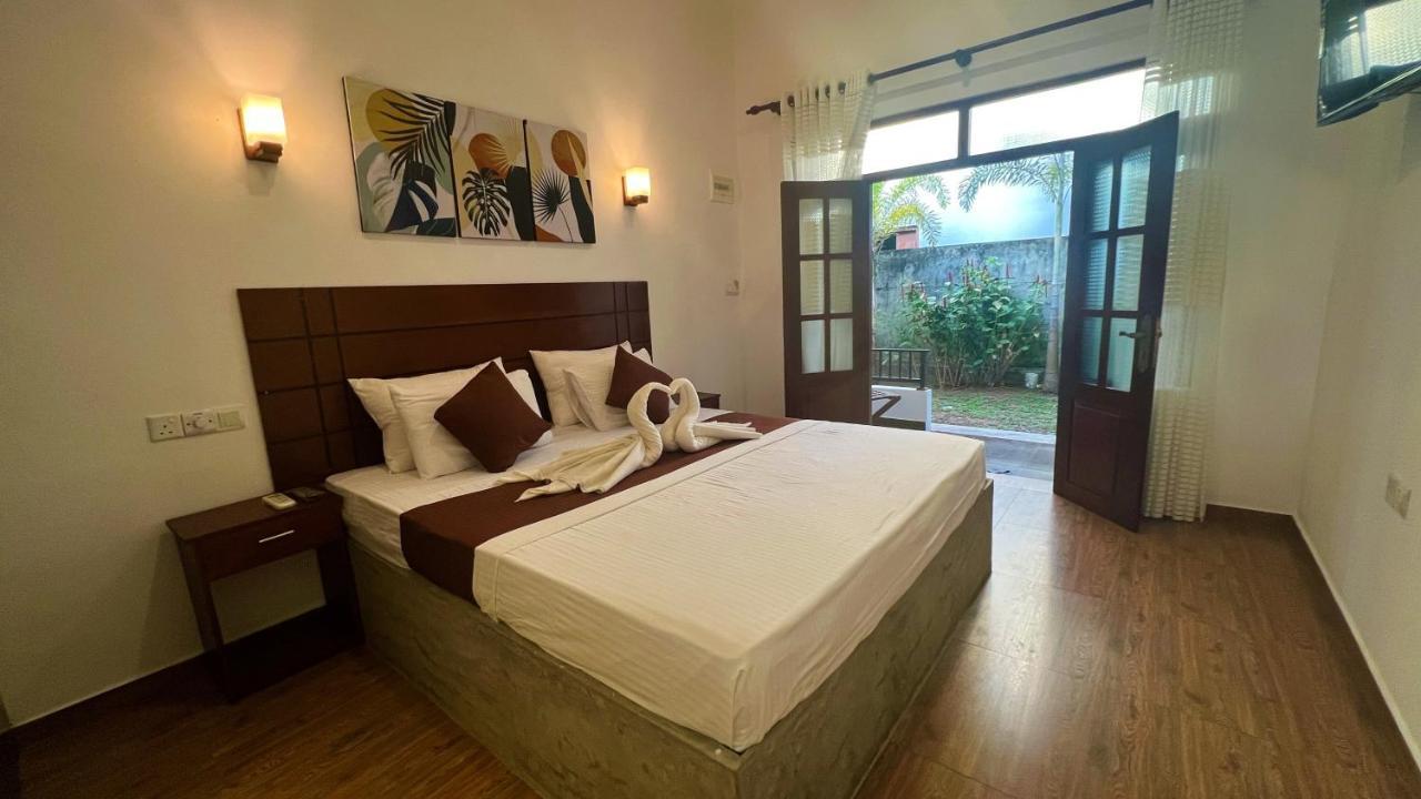 Sea Pink Residence Bentota Exterior foto
