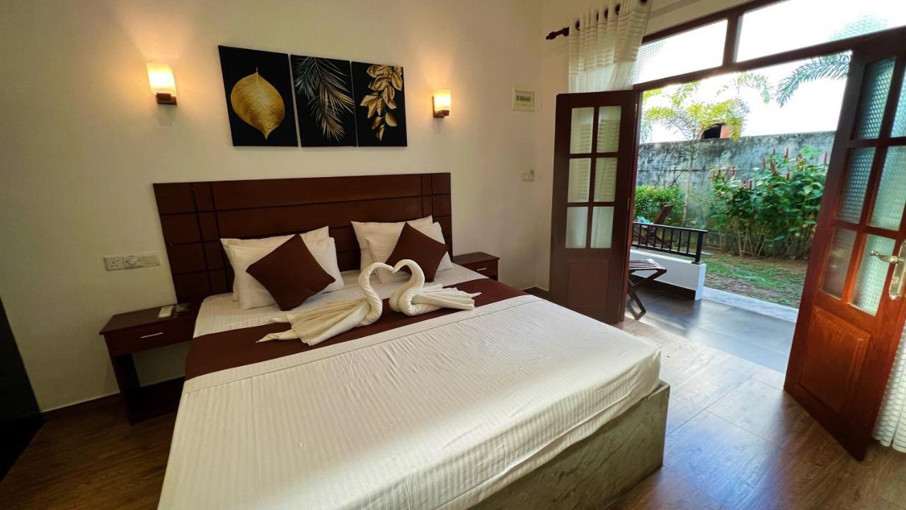 Sea Pink Residence Bentota Exterior foto