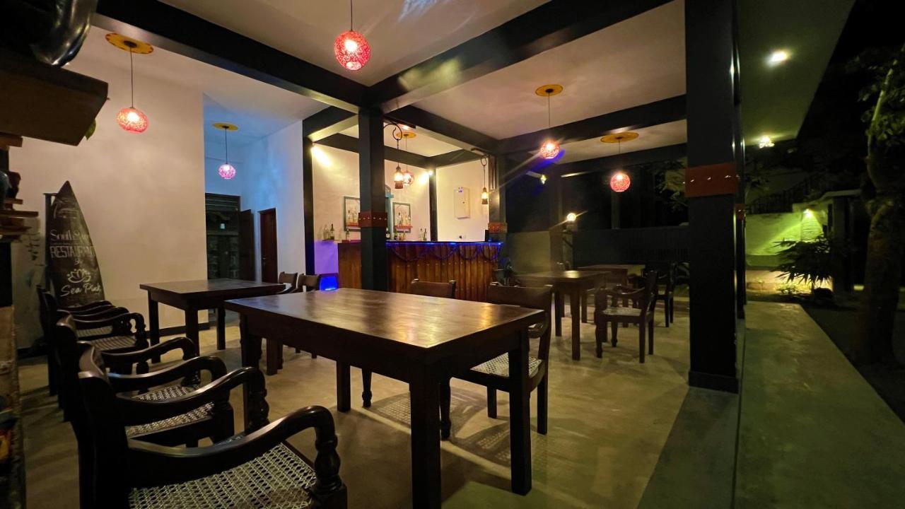 Sea Pink Residence Bentota Exterior foto