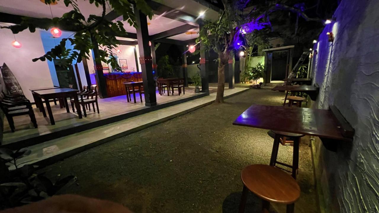 Sea Pink Residence Bentota Exterior foto