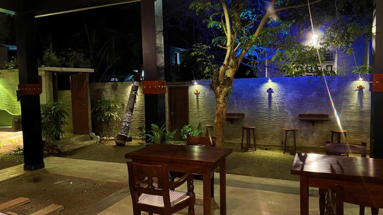 Sea Pink Residence Bentota Exterior foto