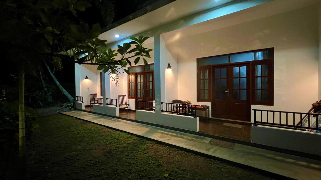 Sea Pink Residence Bentota Exterior foto