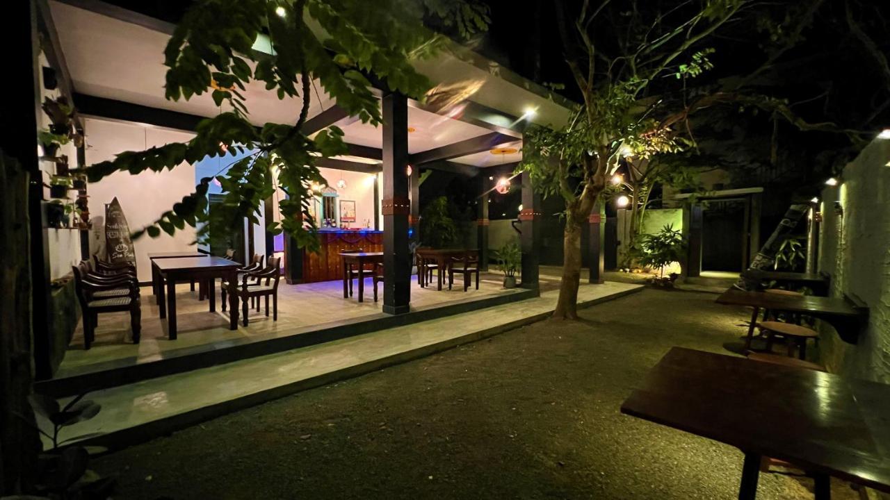 Sea Pink Residence Bentota Exterior foto
